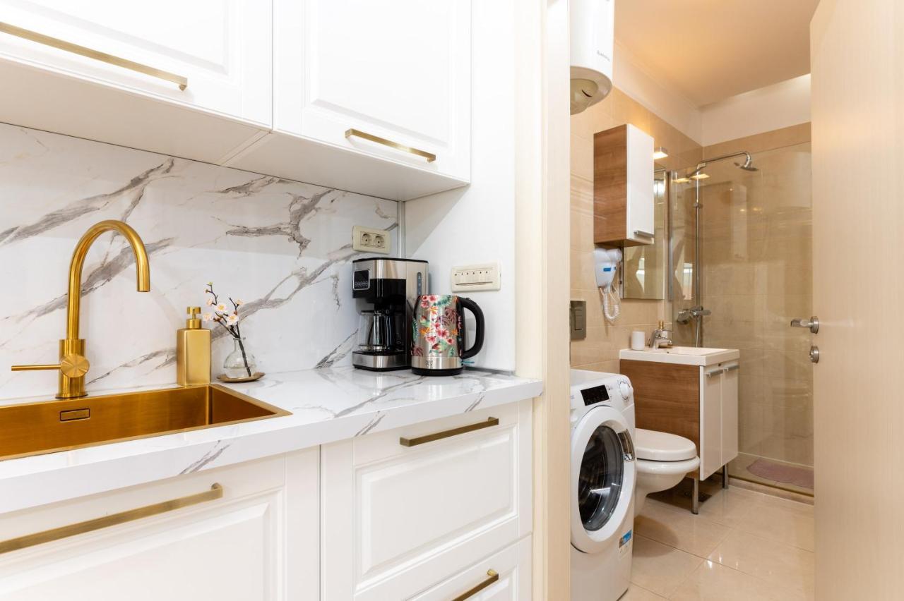 Luxa 5 Min Old Town, 10 Min Airport Apartment Трогир Екстериор снимка