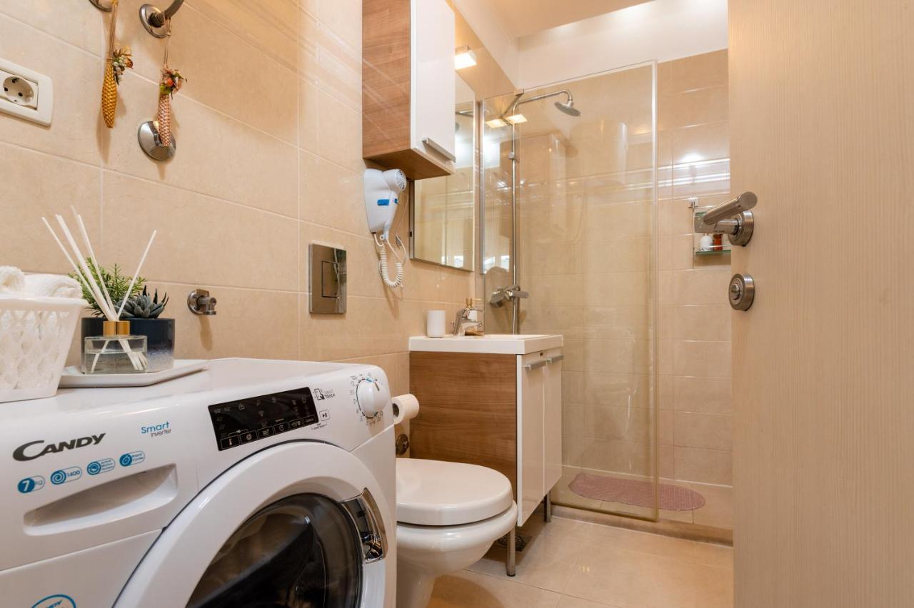 Luxa 5 Min Old Town, 10 Min Airport Apartment Трогир Екстериор снимка