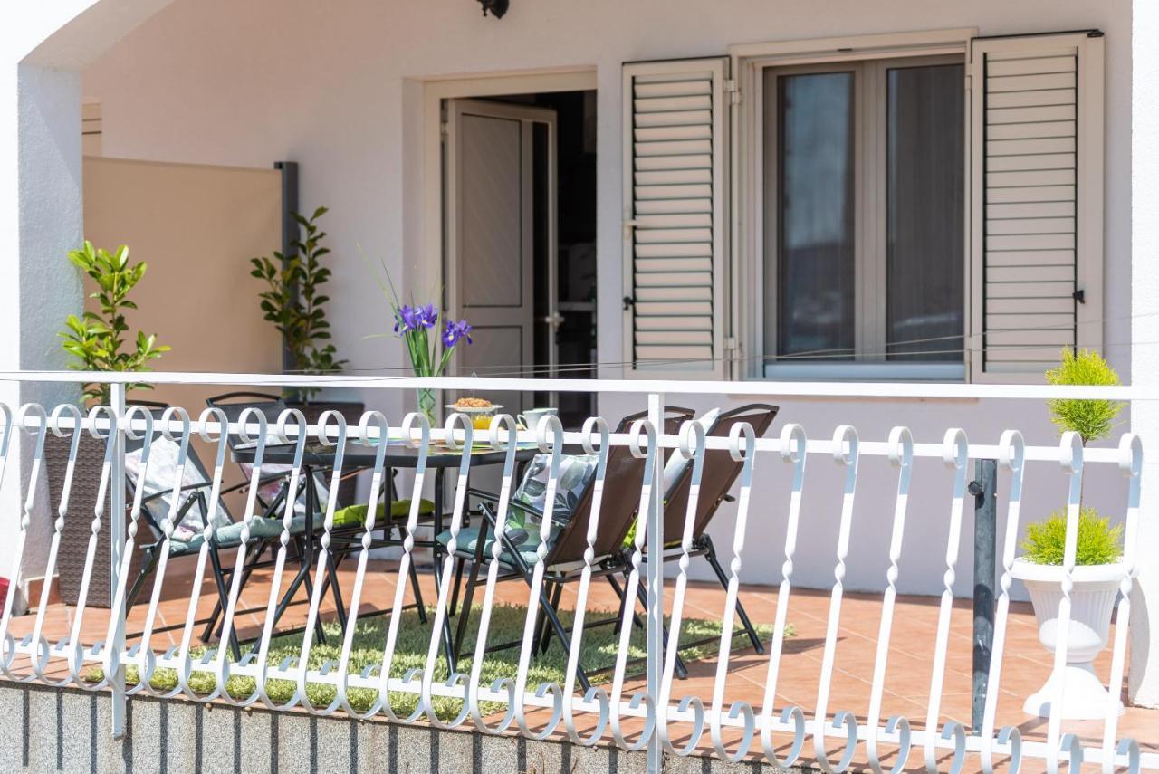 Luxa 5 Min Old Town, 10 Min Airport Apartment Трогир Екстериор снимка