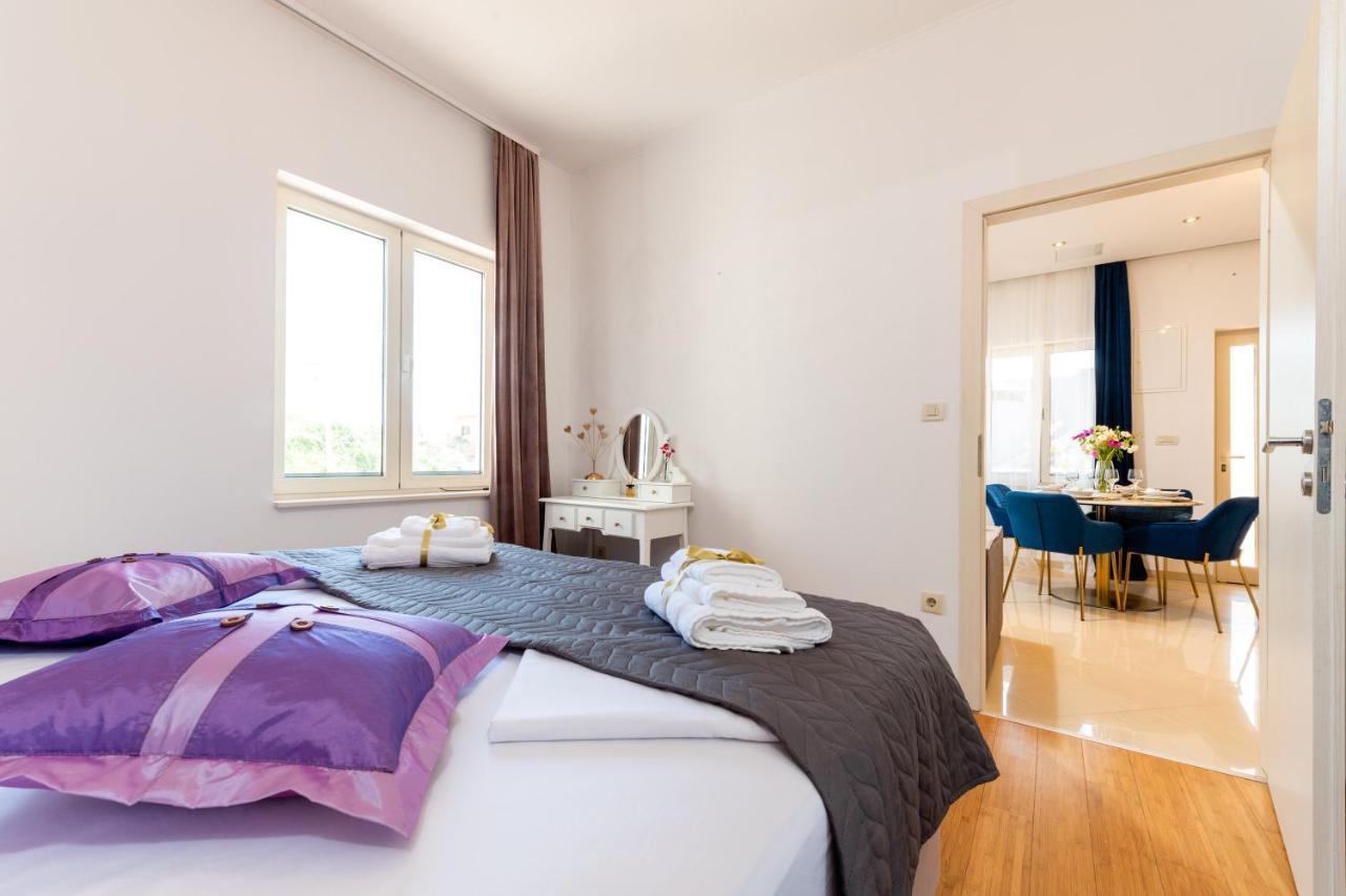 Luxa 5 Min Old Town, 10 Min Airport Apartment Трогир Екстериор снимка
