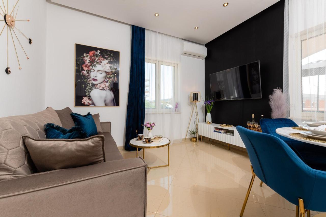 Luxa 5 Min Old Town, 10 Min Airport Apartment Трогир Екстериор снимка
