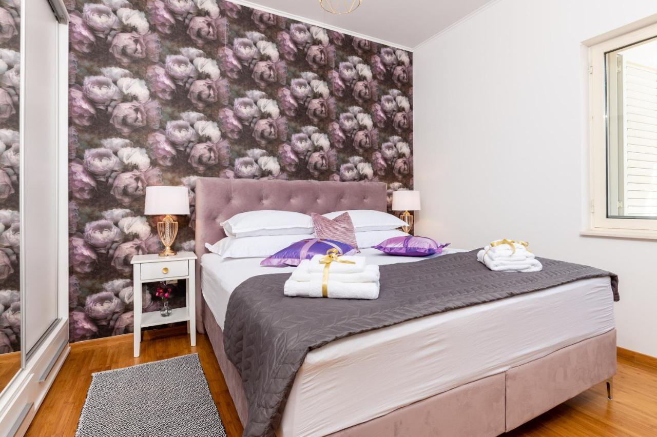 Luxa 5 Min Old Town, 10 Min Airport Apartment Трогир Екстериор снимка