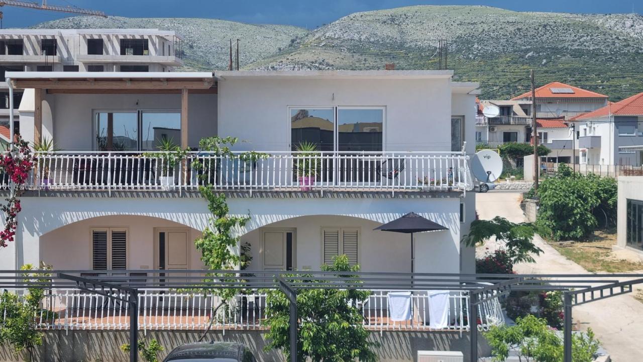 Luxa 5 Min Old Town, 10 Min Airport Apartment Трогир Екстериор снимка