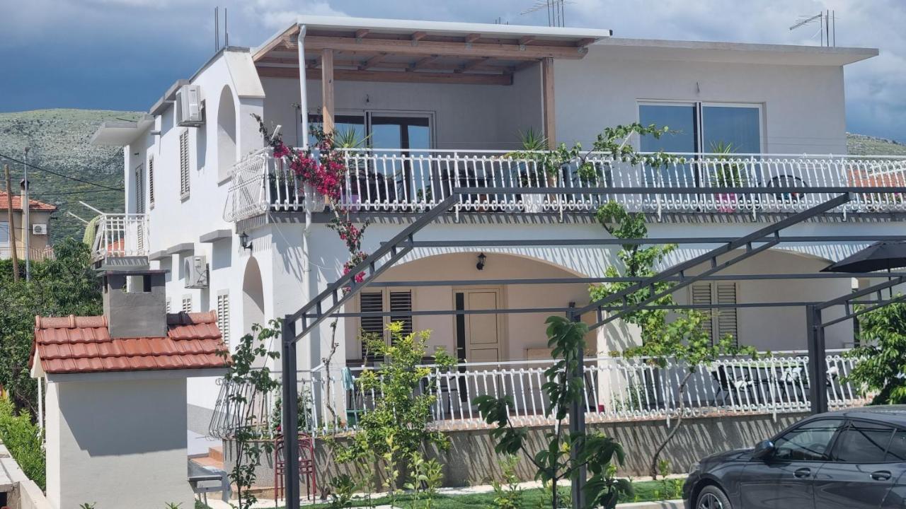 Luxa 5 Min Old Town, 10 Min Airport Apartment Трогир Екстериор снимка